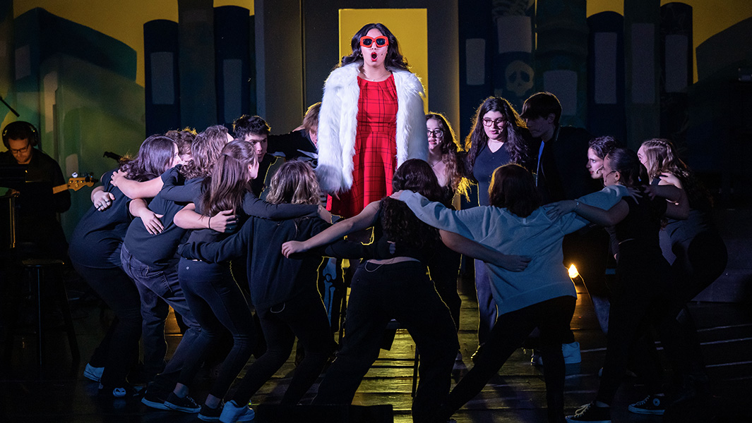 Family Album: Teen Edition (Iconis)